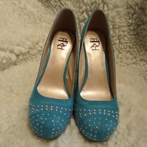 FRH Suede Pumps
